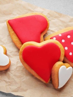 Air Fryer Valentine’s Day Heart Sugar Cookies