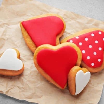 Air Fryer Valentine’s Day Heart Sugar Cookies
