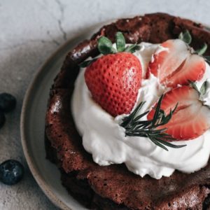Air Fryer Flourless Chocolate Cake