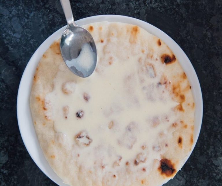 Air Fryer Copycat Panera Flatbread Chipotle Chicken and Bacon Pizza