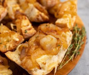 Air Fryer French Onion Cheese Bread