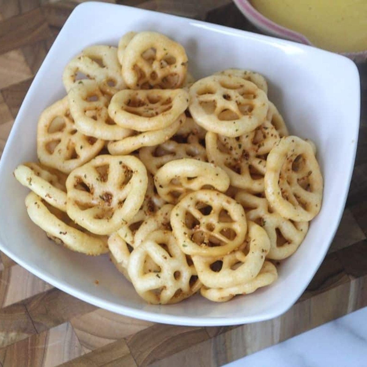 Air Fryer Chicharrones de Harina