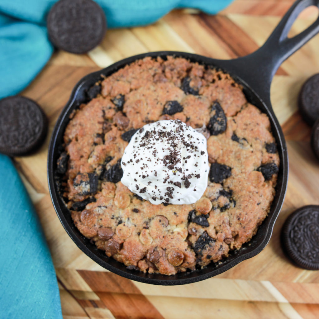 Air Fryer Cookies & Cream Pizzokie