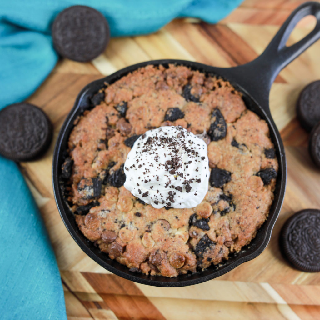 Air Fryer Cookies & Cream Pizzokie