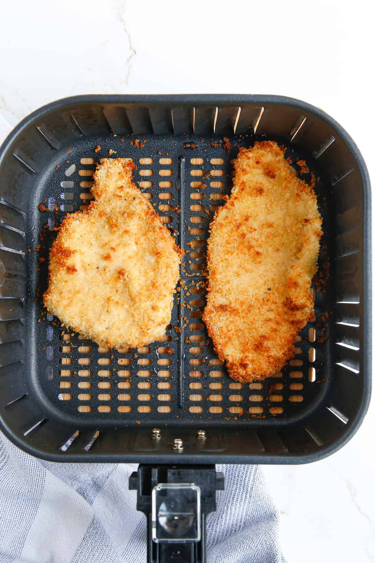 air-fryer-chicken-schnitzel-fork-to-spoon