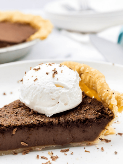 Air Fryer Chocolate Cream Pie - Fork To Spoon