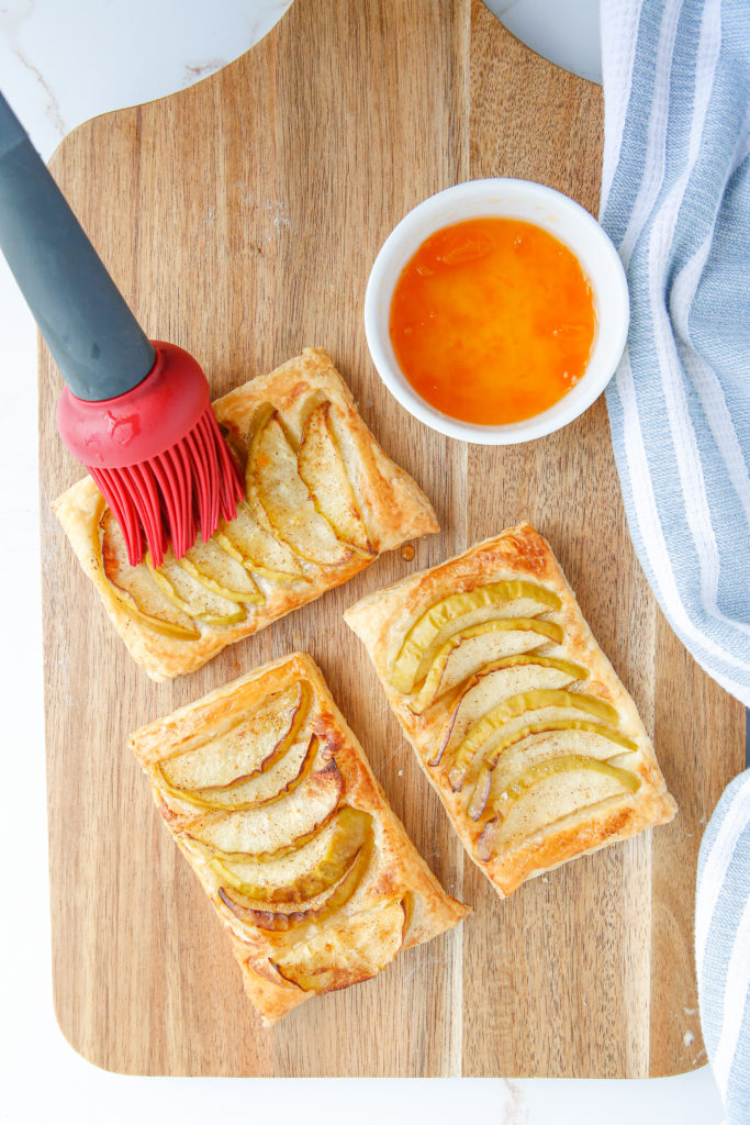 Air Fryer Puff Pastry Apple Tarts