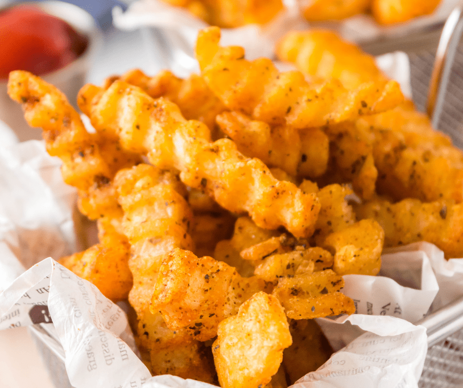 closeup of seasoned air fryer crinkle fries