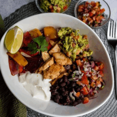 Air Fryer Chicken Fajita Rice Bowl