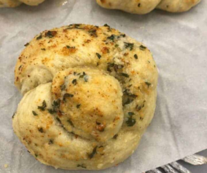 Air Fryer Garlic Knots - Fork To Spoon