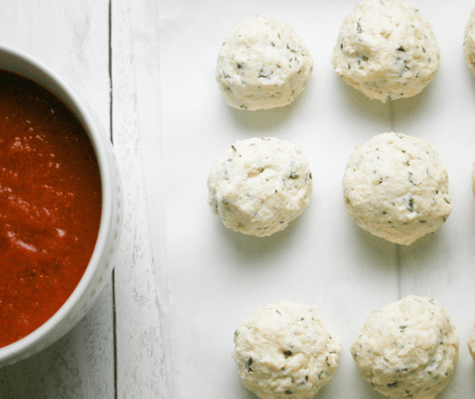 Place the meatballs in the pasta sauce, coat and fry at 360°F for 8-12 minutes until firm.