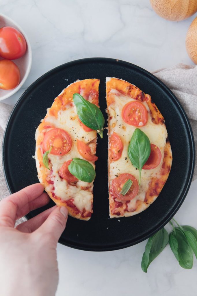 How To Cook  Margherita Pizza In The Air Fryer