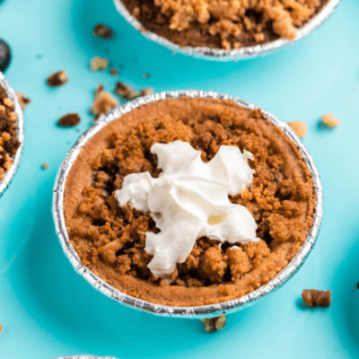 Air Fryer Blueberry Crumb Cake