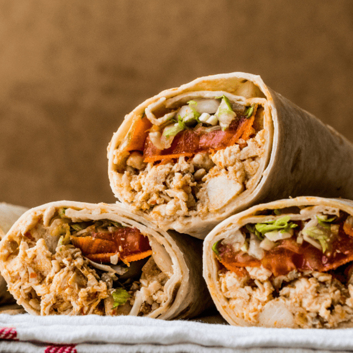 Enjoy a deliciously easy meal with Air Fryer Chicken Fajita Burritos! These flavorful burritos are packed with seasoned chicken, vibrant bell peppers, and zesty spices, all cooked to perfection in the air fryer for a crispy finish. Perfect for a quick dinner or meal prep!