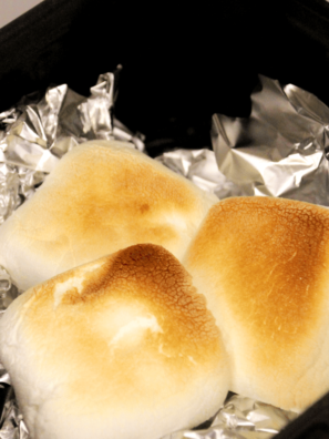 Have you ever roasted marshmallows in an air fryer? If not, you're missing out! It's a fun and easy way to make them, and the results are amazing. Keep reading for a step-by-step guide on how to do it.