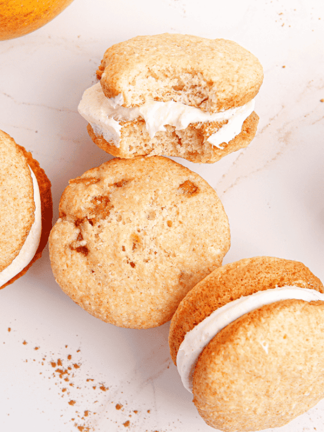 Air-Fryer-Apple-Cinnamon-Whoopie-Pies