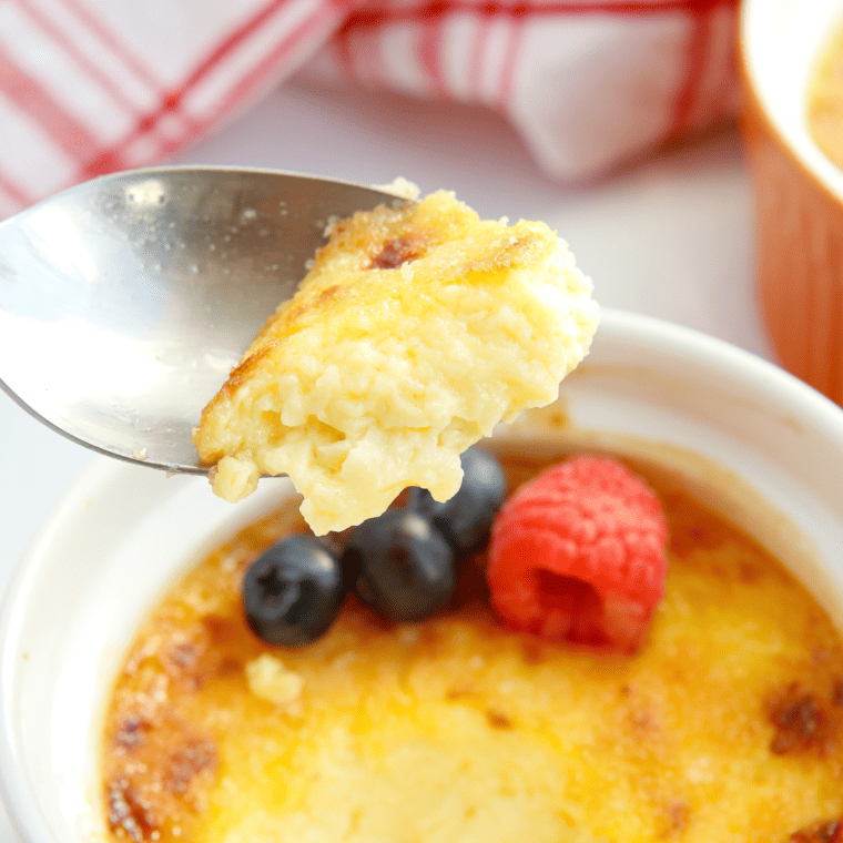 Air Fryer Creme brûlée —If you have been looking for a simple way to make your favorite desserts, look no further than your air fryer! Today, we will be making a simple Air Freyr creme brûlée!
