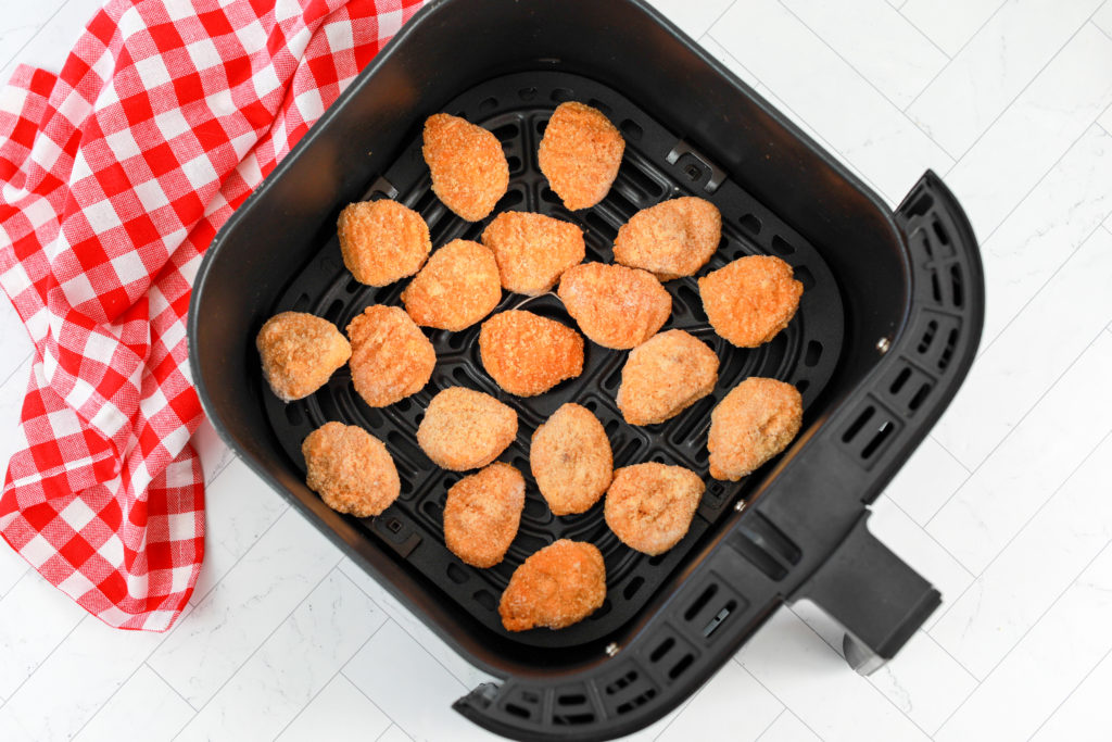 How to cook Foster Farms Crispy Strips in an Air Fryer. Preheat your Air Fryer to 400 degrees. Cut the Foster Farms Crispy Strip into 4 equal pieces. Place the Foster Farms Crispy Strips in the Air Fryer basket. Cook for 4 minutes. Remove and enjoy!

If you are looking for a delicious, easy and healthy way to cook chicken then look no further than Foster Farms Crispy Strips. These chicken strips are perfect for the air fryer and only take a few minutes to cook. The key to making these chicken strips crispy is to preheat your air fryer and cut them into even pieces. Once they are cooked, they can be enjoyed as is or with your favorite dipping sauce. So, if you are looking for a quick and easy meal that the whole family will love then give Foster Farms Crispy Strips a try!
