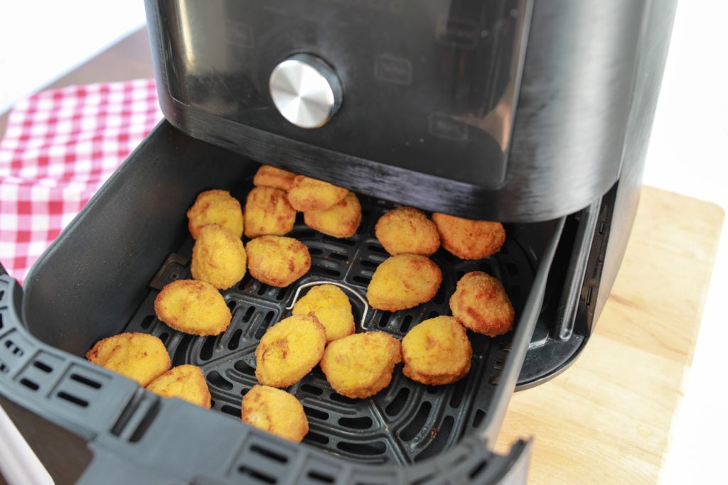 How to cook Foster Farms Crispy Strips in an Air Fryer. Preheat your Air Fryer to 400 degrees. Cut the Foster Farms Crispy Strip into 4 equal pieces. Place the Foster Farms Crispy Strips in the Air Fryer basket. Cook for 4 minutes. Remove and enjoy!

If you are looking for a delicious, easy and healthy way to cook chicken then look no further than Foster Farms Crispy Strips. These chicken strips are perfect for the air fryer and only take a few minutes to cook. The key to making these chicken strips crispy is to preheat your air fryer and cut them into even pieces. Once they are cooked, they can be enjoyed as is or with your favorite dipping sauce. So, if you are looking for a quick and easy meal that the whole family will love then give Foster Farms Crispy Strips a try!
