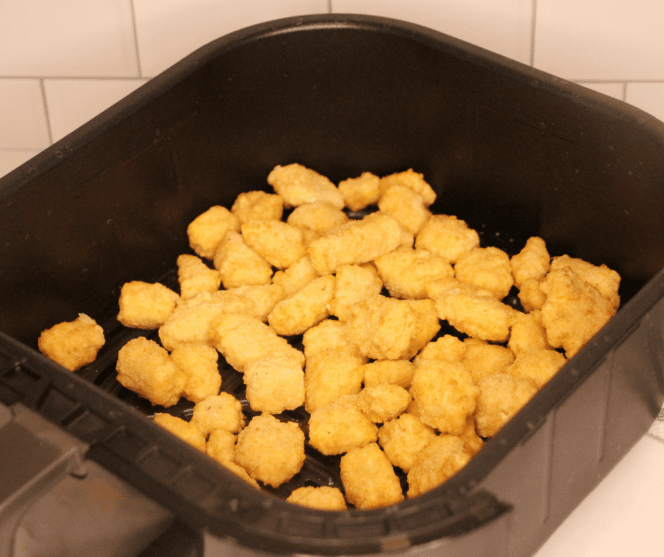 Preheat the Air Fryer: Start by preheating your air fryer to 375°F (190°C). This step ensures that the cheese curds cook evenly and become crispy.