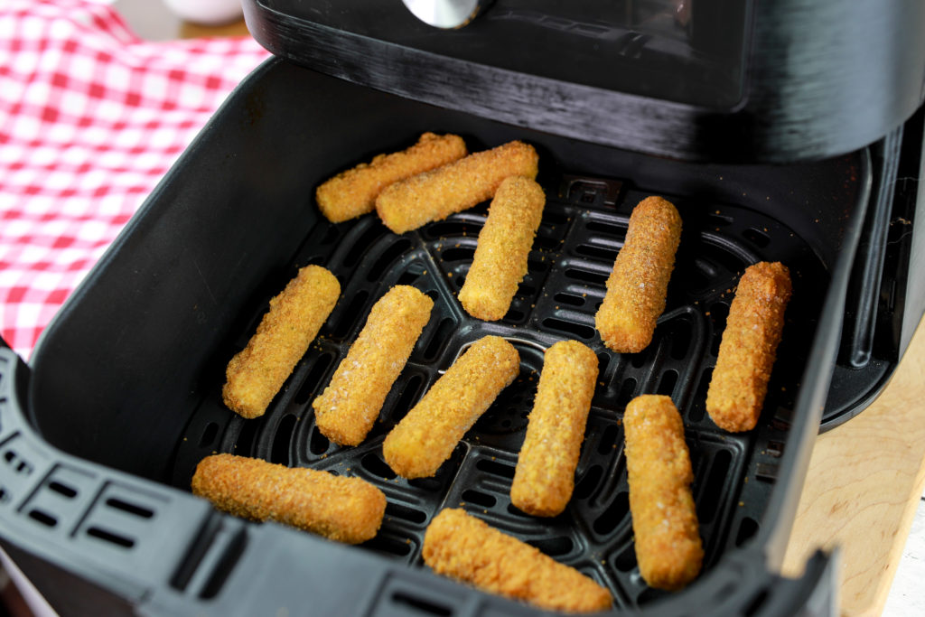 How To Cook Frozen Farm Rich Mozzarella Sticks In The Air Fryer