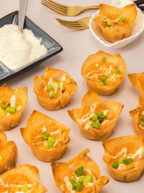 Air Fryer Buffalo Chicken Wontons – Crispy wontons stuffed with spicy buffalo chicken and melty cheese. The perfect easy appetizer for parties, game day, or snacking!