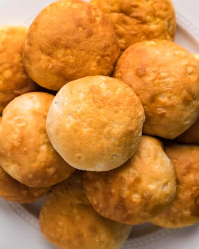 Air Fryer Cracker Barrel’s Buttermilk Biscuits