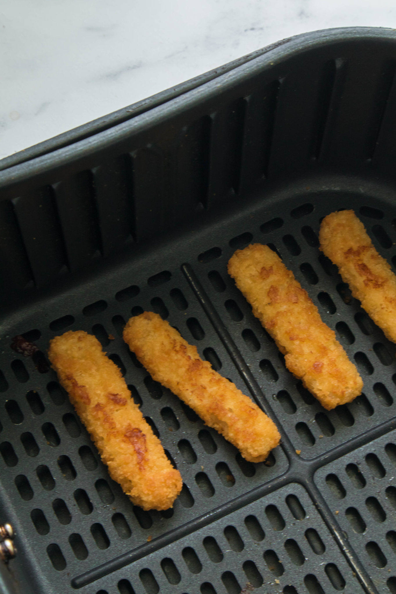 gorton-s-fish-sticks-air-fryer-fork-to-spoon