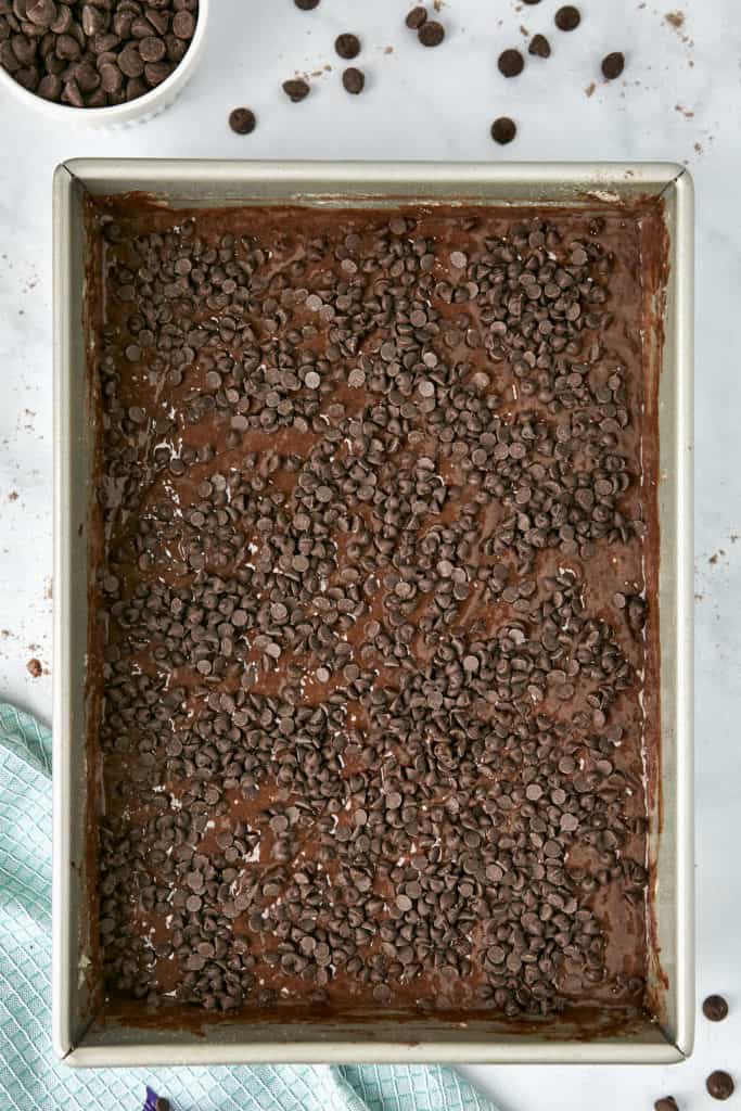 How To Cook Chocolate Dump Cake In Air Fryer