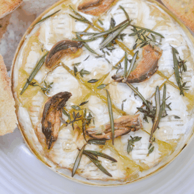 Easy Air Fryer Baked Camembert
