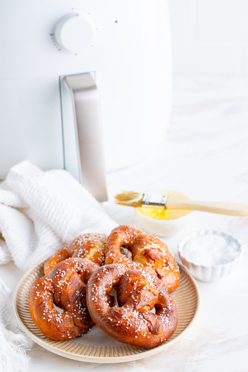 Air Fryer Copycat Auntie Anne's Pretzels Fork To Spoon