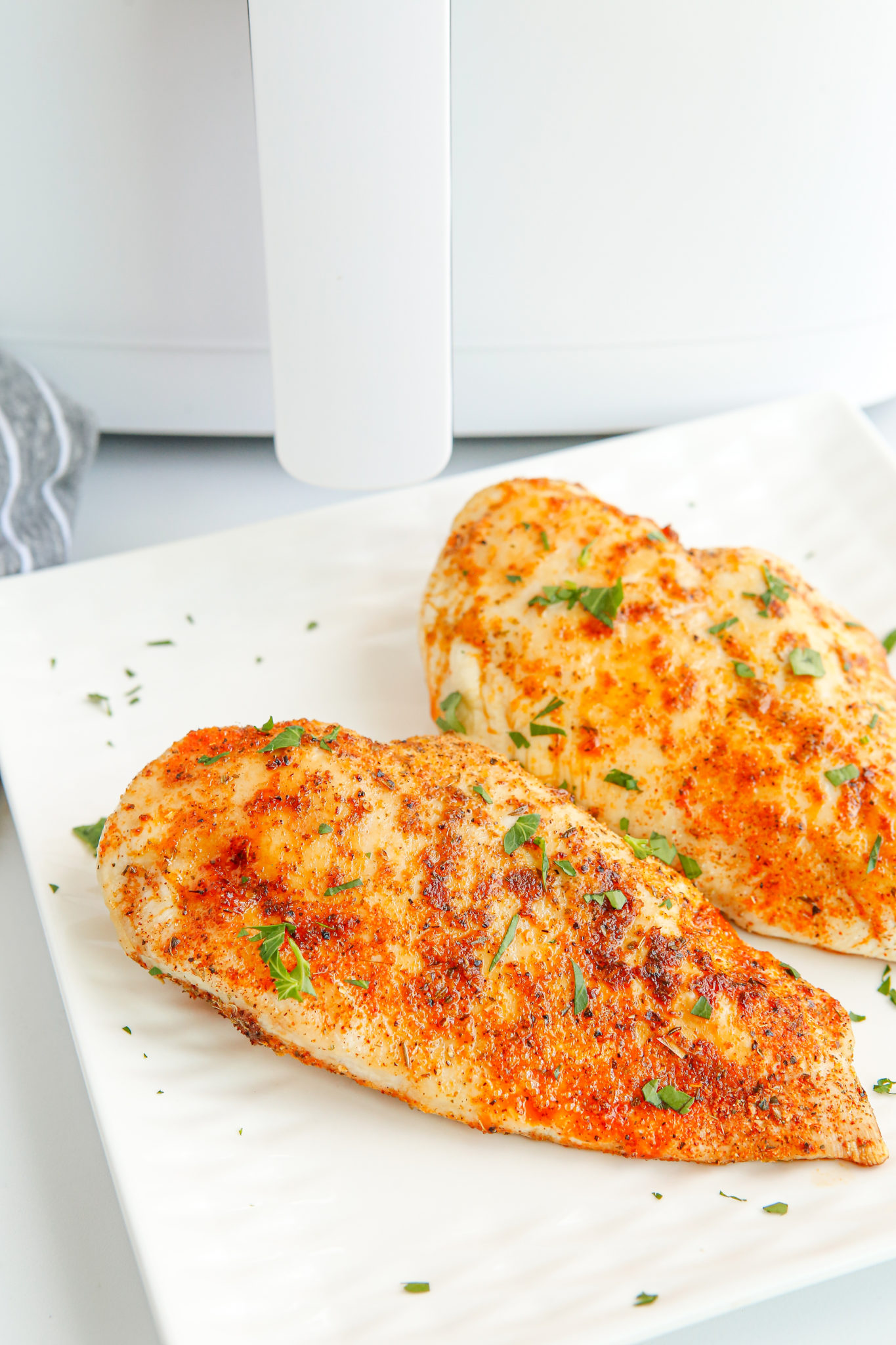 Healthy Air Fryer Chicken Breast Recipe - Fork To Spoon