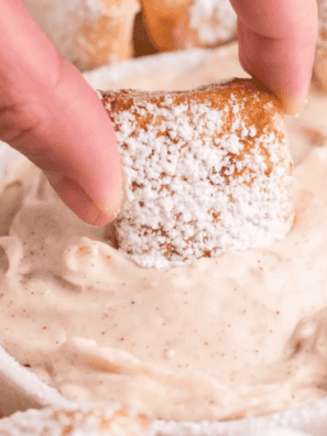 That warm, vanilla-sweet glaze you dunk your cinnamon sugar nuggets into at the mall? You can make it at home in five minutes with three things you already own. Here's the exact ratio that tastes like the real thing &mdash; plus how to get the consistency perfect every single time.