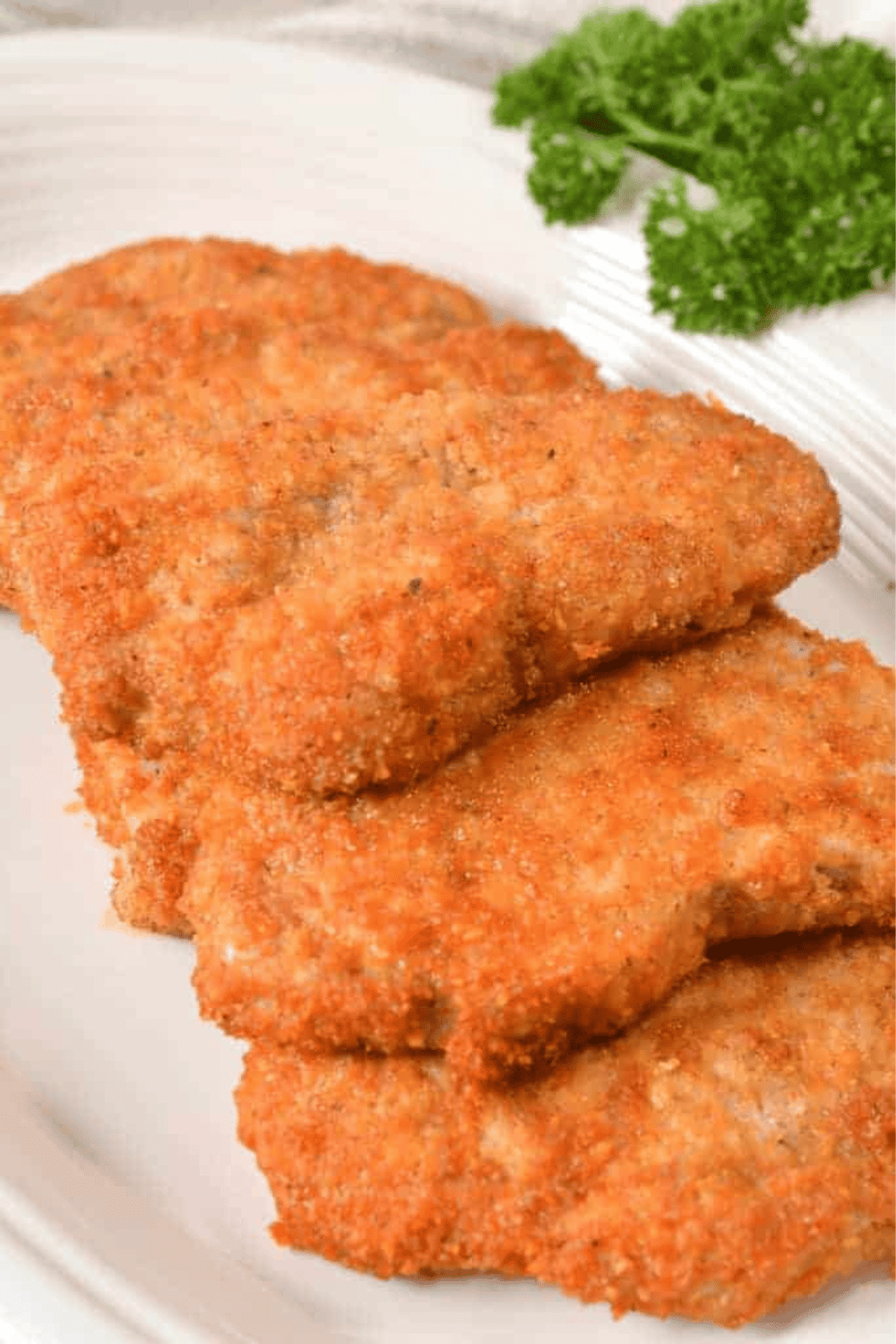Keto Shake and Bake Recipe: Crispy, flavorful chicken coated in a low-carb homemade shake-and-bake mix made with almond flour and pork rind panko.