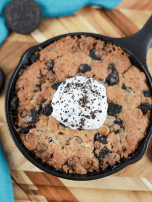Air Fryer Cookies & Cream Pizzokie