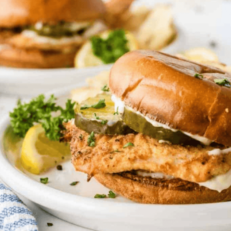 Popeyes Fish Sandwich Copycat with crispy fish fillet, soft bun, and tangy sauce.
