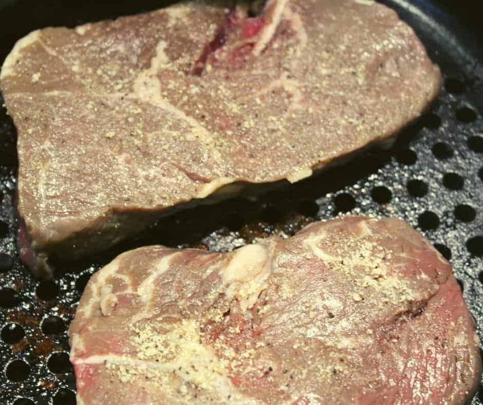 sirloin steak in air fryer basket