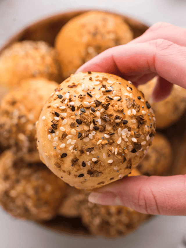 Air Fryer 2- Ingredient Bagels Bites