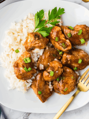 Bring the flavors of Benihana to your kitchen with this easy Copycat Benihana Teriyaki Chicken Recipe. Juicy chicken coated in a sweet and savory sauce makes the perfect weeknight dinner or crowd-pleasing meal.