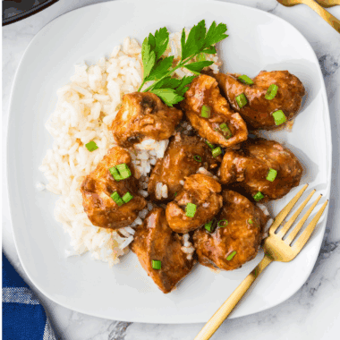 Bring the flavors of Benihana to your kitchen with this easy Copycat Benihana Teriyaki Chicken Recipe. Juicy chicken coated in a sweet and savory sauce makes the perfect weeknight dinner or crowd-pleasing meal.
