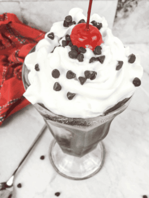 Ninja Creami Dr. Pepper Cream Soda with smooth, creamy frozen texture in pint container