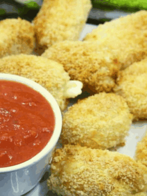 &ldquo;Golden, crispy Air Fryer Brie Bites with melted cheese inside, served on a plate.&rdquo;