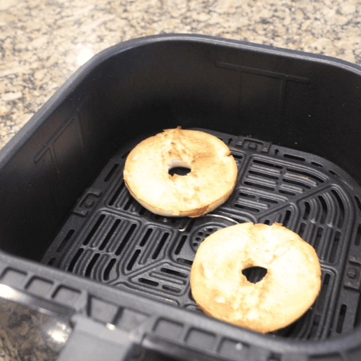 How To Reheat A Bagel 4 Ways Fork To Spoon