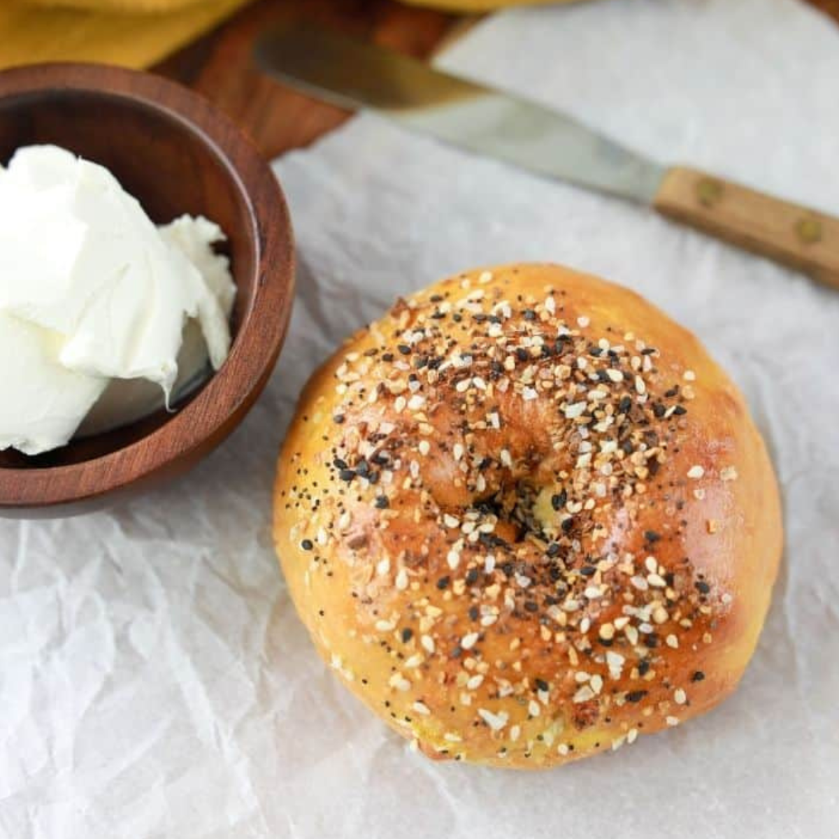 How To Reheat A Bagel 4 Ways Fork To Spoon