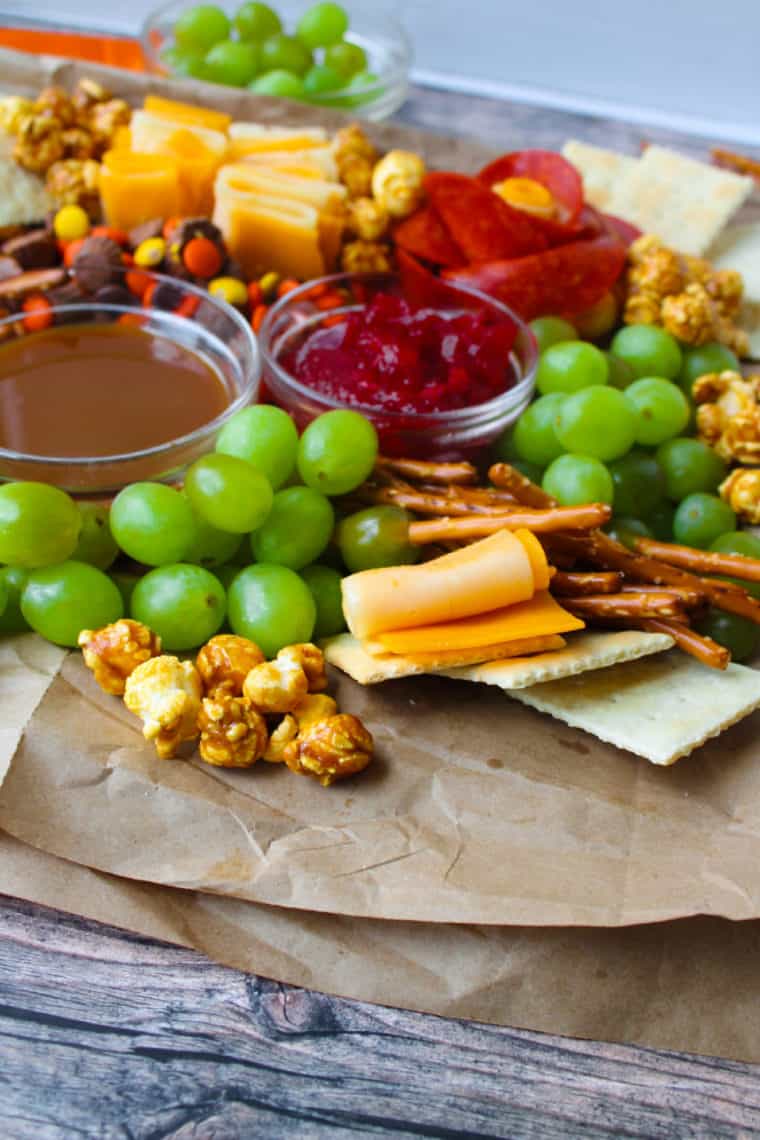 Thanksgiving Kid-Friendly Charcuterie Board