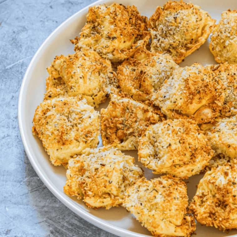 crispy golden air fryer tortellini pasta bites served with marinara sauce