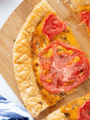 Air-Fryer-Rustic-Tomato-Pie-6