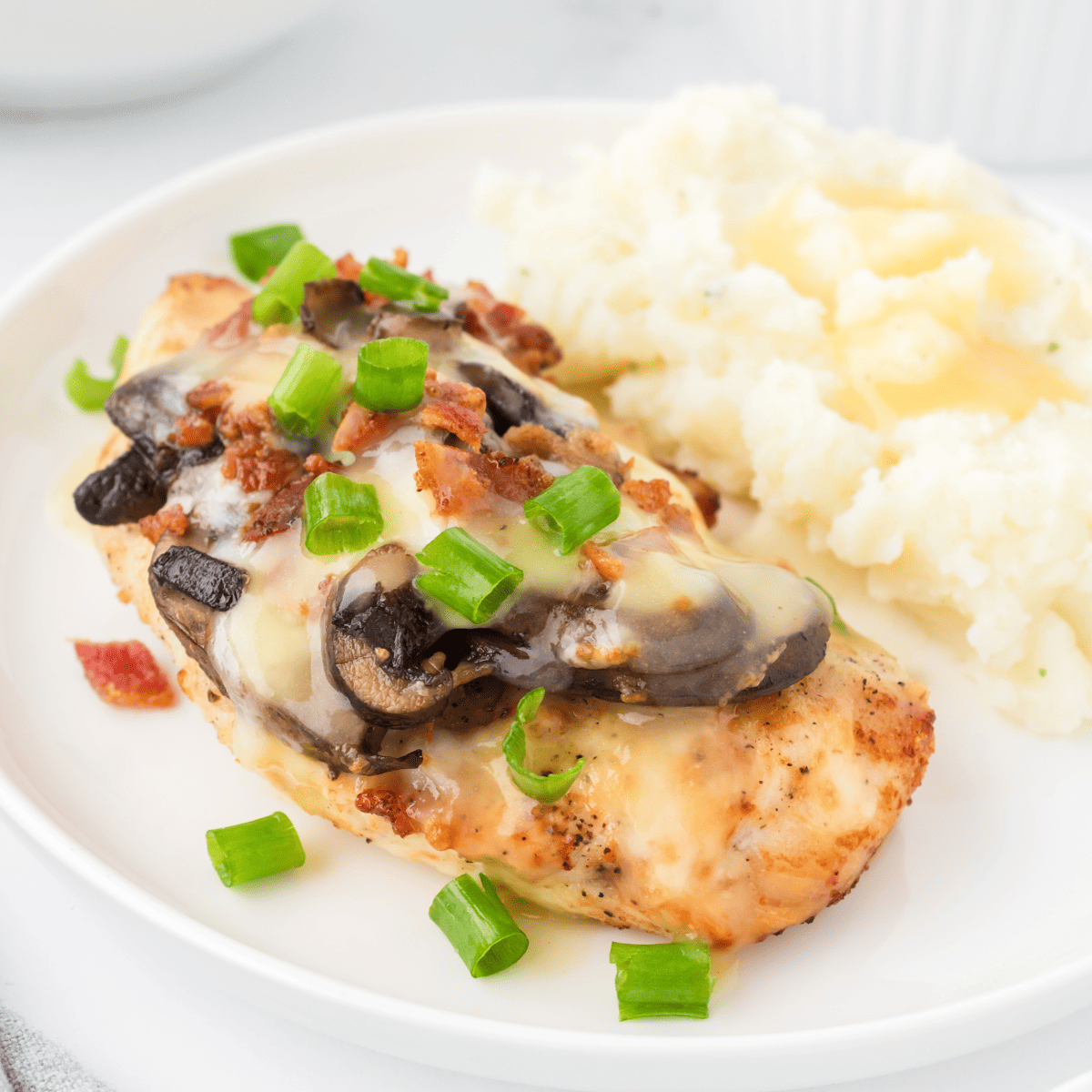 Air Fryer Texas Roadhouse Smothered Chicken