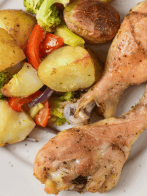 Easy Air Fryer Chicken Drumsticks with Vegetables