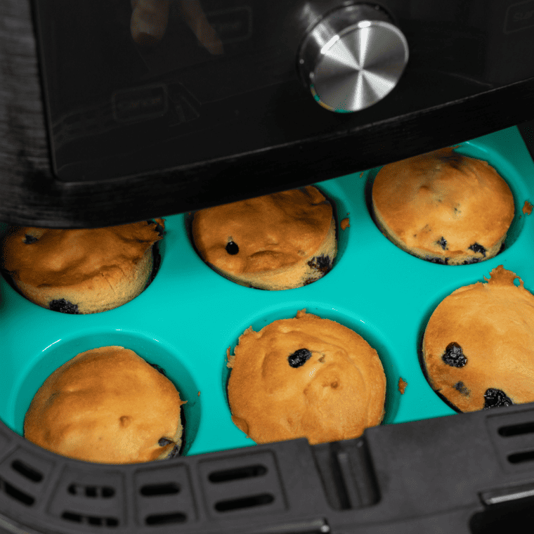 Air-Fryer-Blueberry-Muffins-8